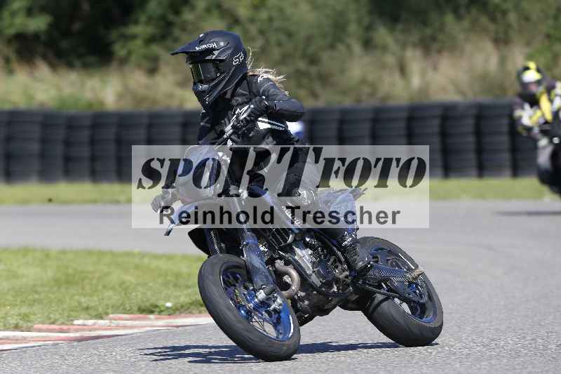 /43 08.08.2025 Discover the Bike ADR/Bike 1 gruen/450